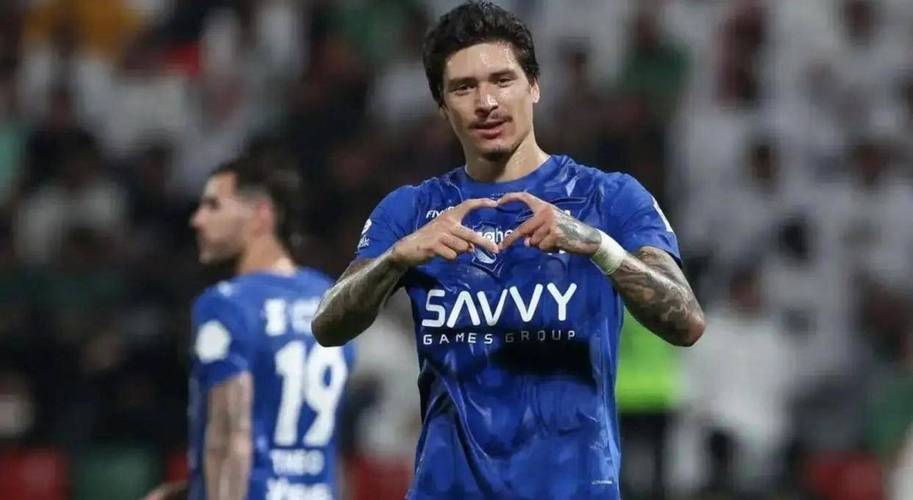 年薪2300万！都体：26岁努涅斯愿大幅降薪离开沙特，尤文已经接触