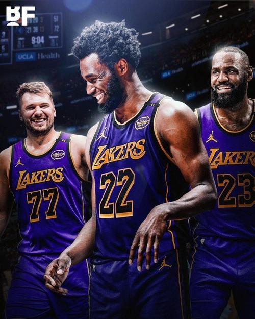 湖记：东詹里+斯玛特同场时湖人净效率+14.2 但仅同场过19场