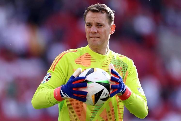 续约可能有多大？40岁诺伊尔：我很享受为拜仁效力，一切皆有可能