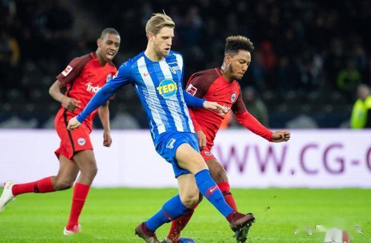 罗马诺:曼城加入柏林赫塔16岁中场艾希霍恩争夺战