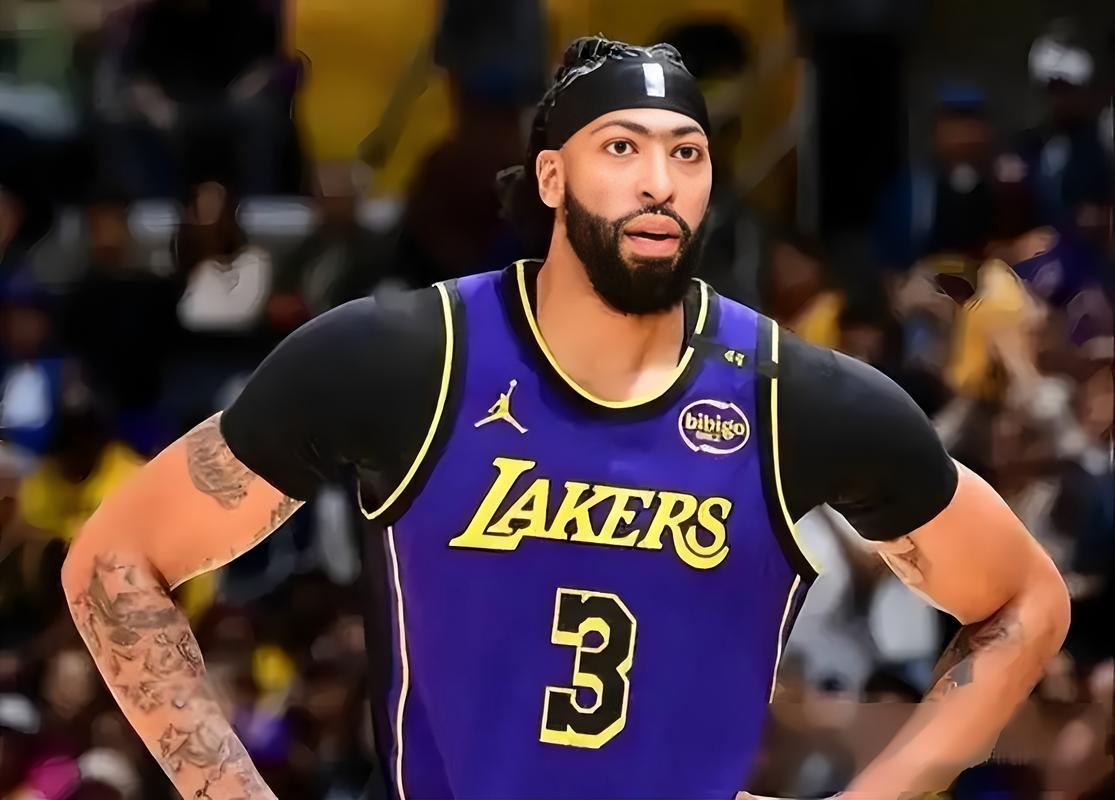 浓眉：我很喜欢队里的年轻球员 下季我们很难再是联盟最差之一了