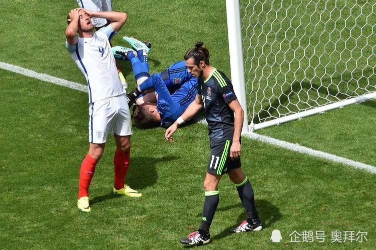 意媒：巴斯托尼可能缺席对阵科莫，他仍受到轻微膝伤的困扰