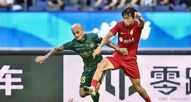 一下薅没50万！米特里策拽头发被中足联+浙江二连罚 总计罚了52万