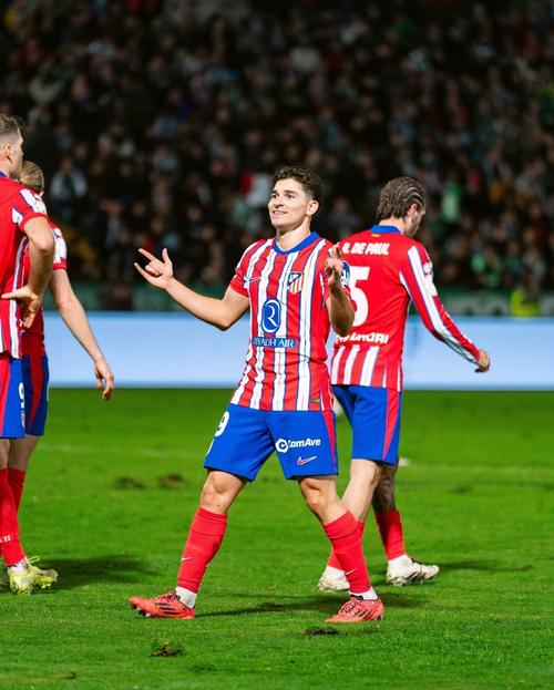 欧冠官方本轮最佳球员候选：K77、诺伊尔、拉亚、阿尔瓦雷斯