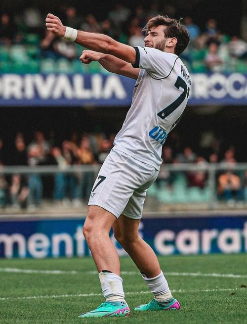 帕乔:克瓦拉茨赫利亚的进球太精彩了,他的假动作总能将人晃晕