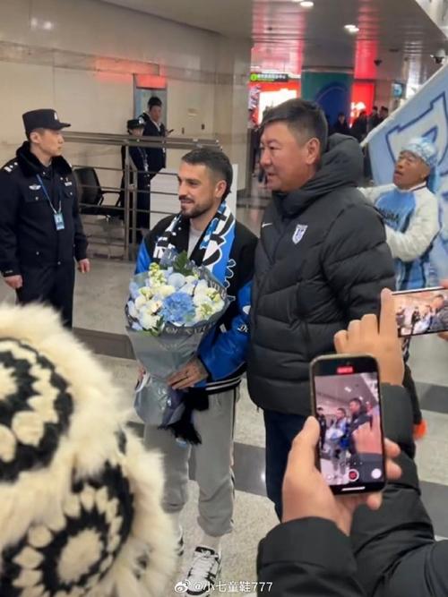 大连英博外援斯坦丘的妻子更新社媒,定位显示人在大连