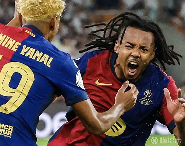 皮克社媒鼓励库巴西：昂首挺胸我的传奇，次回合你们会打爆对手