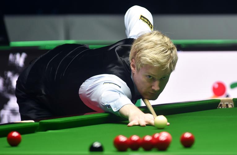 挥手已是传奇！罗伯逊2017年800万镑加盟利物浦 9年生涯获9个冠军