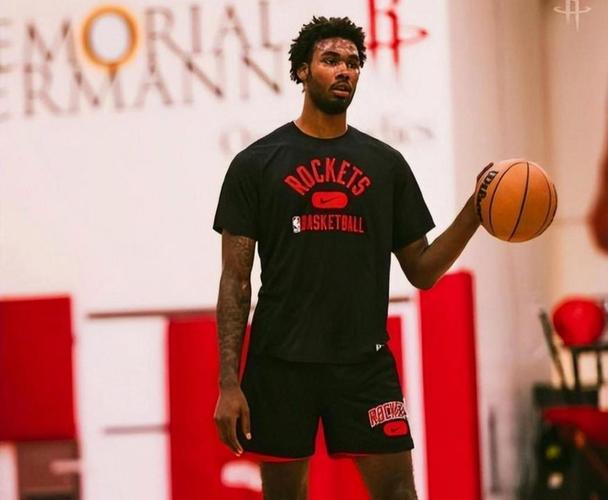 乌度卡：伊森所做的事没有其他人能做到 投篮对他来说只是加分项