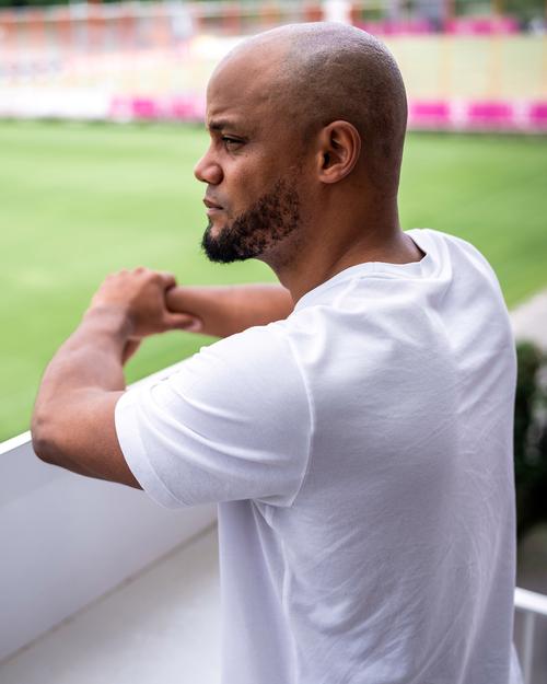 40岁生日！孔帕尼趣闻：17岁想加盟拜仁 曾是问题男孩被学校开除