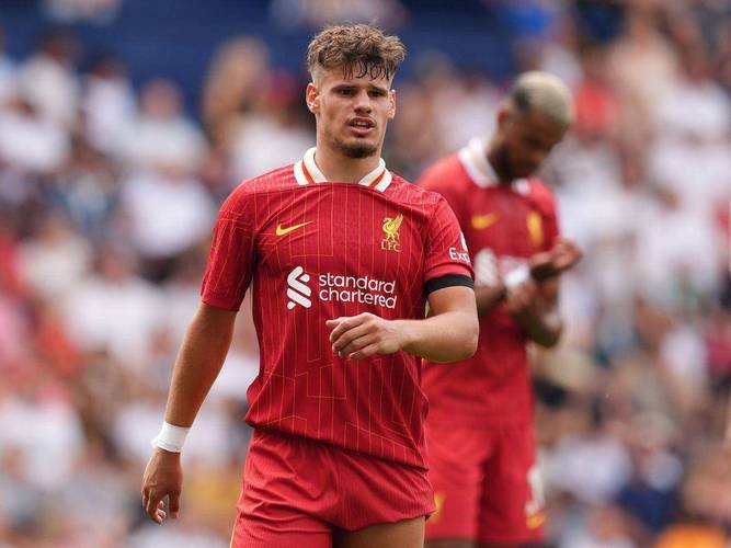 斯洛特赛前：罗伯逊在利物浦度过了9年美好时光 欧冠仍有一线生机