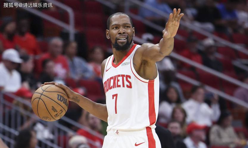 杜兰特:每个人无论首发替补都很职业 这体现了教练的领导力