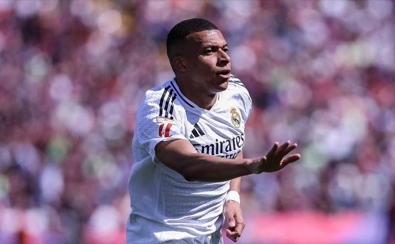 前裁判:我认为姆巴佩倒地是点球,但VAR不会介入这种情况