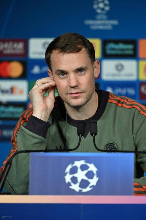 法尔克：若诺伊尔离开，拜仁已有替代人选，对科贝尔有意是假消息