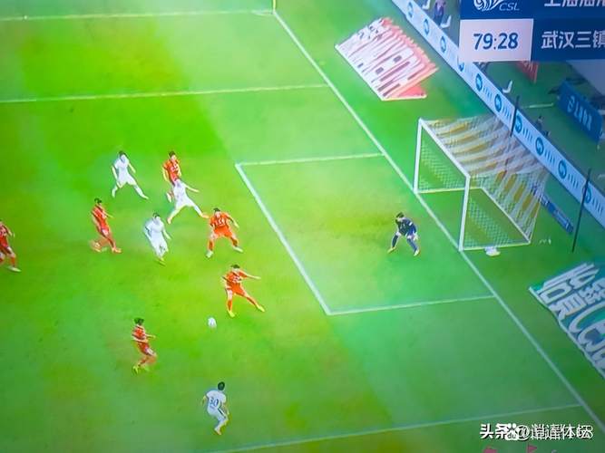 英博3-0浙江全场数据：射门12-15 射正6-2 控球率28%-72%