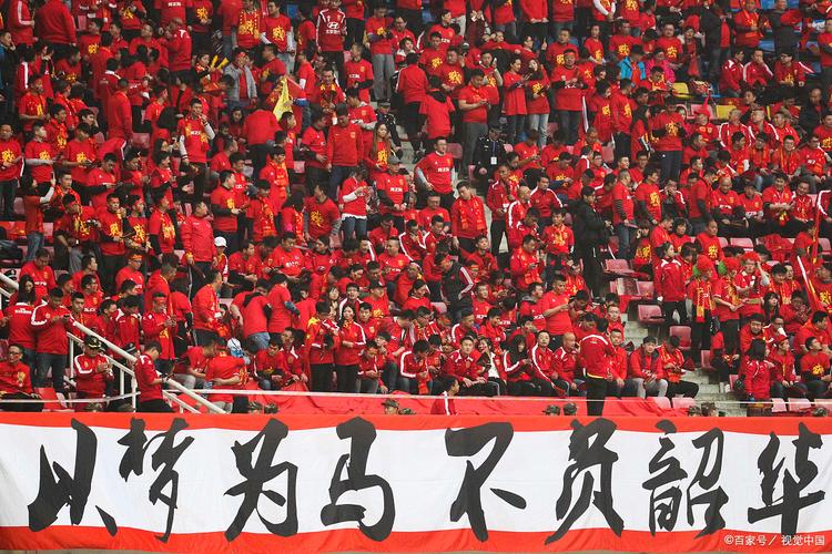 孙国文:祝贺大连队取胜,也感谢大连这么多球迷到场支持