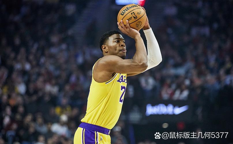 背靠背战太阳！湖人伤病报告：肯纳德出战成疑 斯玛特复出