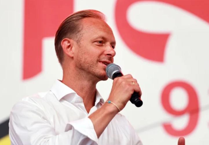 拜仁市场总监:国际化发展至关重要,我们有近一半的球迷来自亚洲