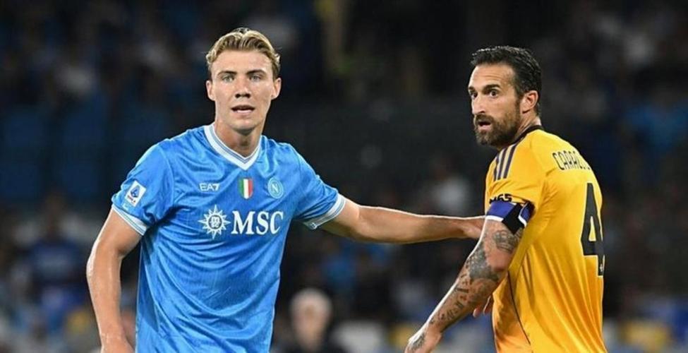 德劳伦蒂斯：孔蒂在考虑今夏集训安排，但我“否决”他的一个建议