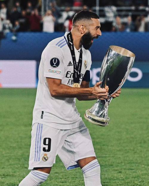 法媒：新月即将被沙特瓦利德王子收购，利物浦总监休斯可能跳槽