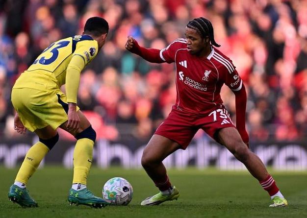 斯洛特:恩古莫哈出场越来越多是他应得的 琼斯预计因伤无缘欧冠