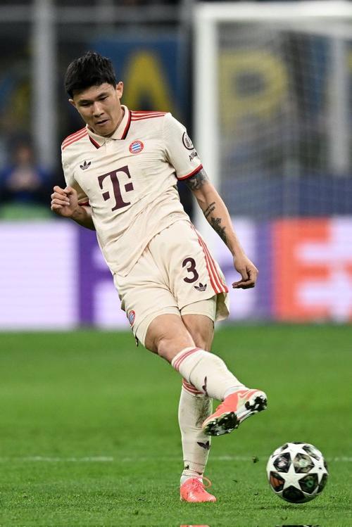 图片报赛后为拜仁将帅评分:孔帕尼、穆西亚拉、金玟哉1分最佳