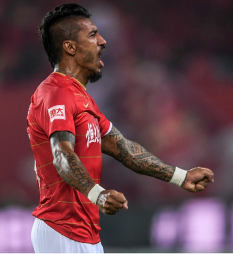 拉唐:非常精彩火爆的德比战,现场超6万人对我们来讲非常梦幻