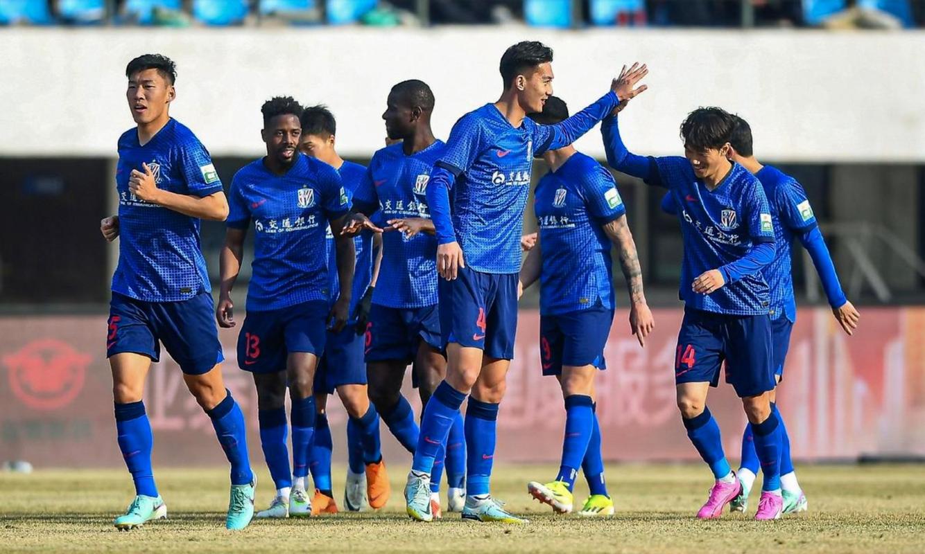 斯卢茨基:朋友问我球队怎么样,我说仍然不败但只有1分确实奇怪