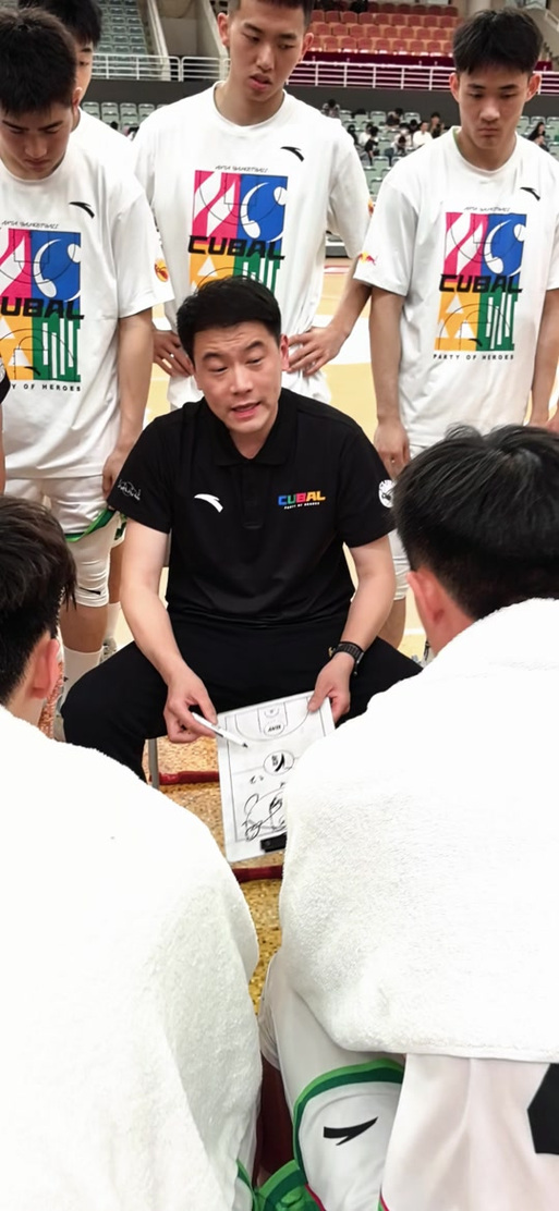 冤家路窄！华大狂胜厦大39分 周鲁男&林晨耀场下继续针锋相对