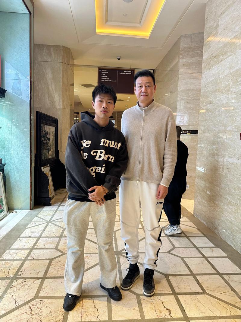 媒体人：男篮96黄金一代成功的原因除了天赋外 他们训练足够刻苦