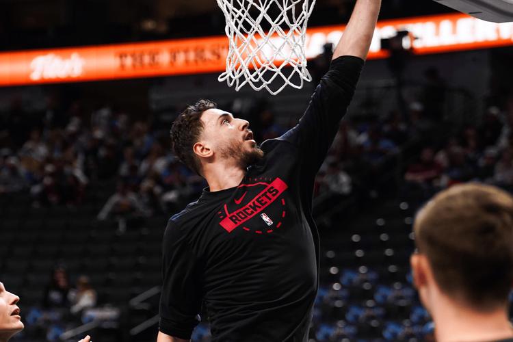 杨毅：火箭缺核心后卫是天残缺门 乌度卡有后卫也不会显得那么傻