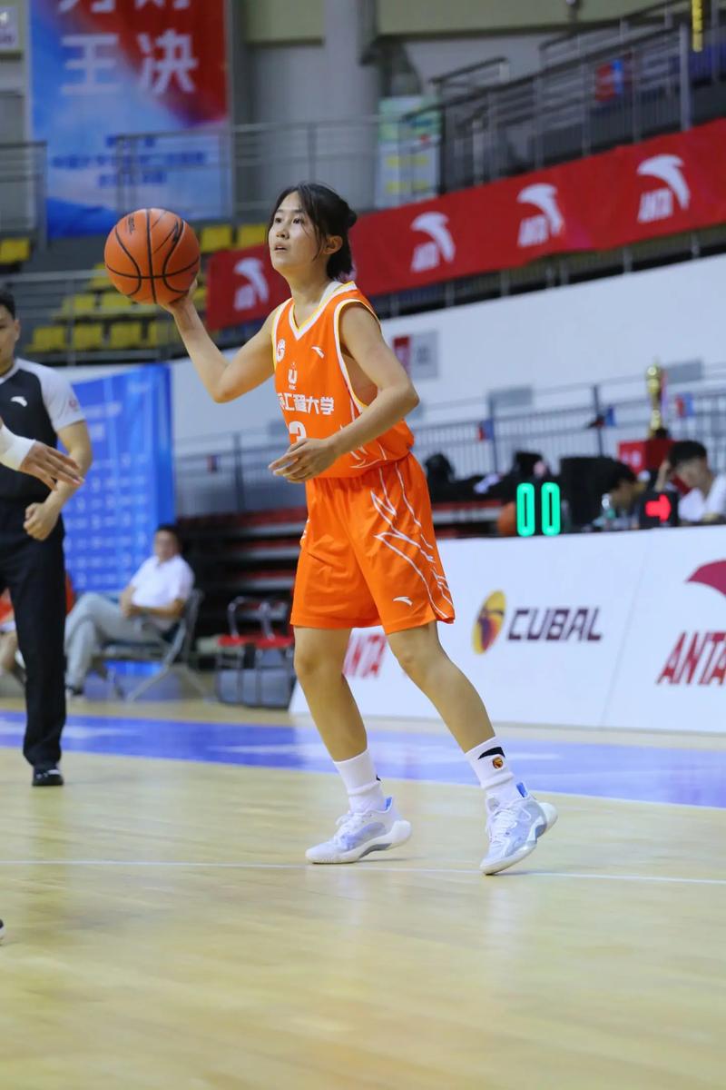 CUBAL女篮-南京邮电38分大胜海南师大 李靖蕾30分14板