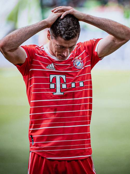 J·马丁内斯：拜仁是欧冠头号热门之一 莱万进球本能70岁也会在