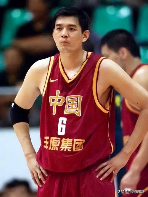 【名人堂定妆照】再次祝贺传奇名宿正式进入中国篮球名人堂！