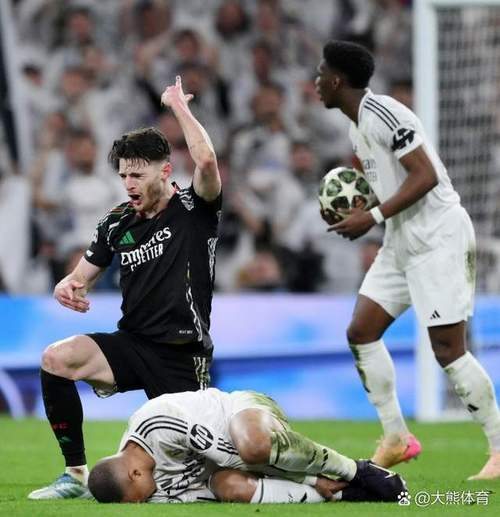 记者：24个摄像头仅1个拍到姆巴佩流血，VAR裁判当时不知道情况