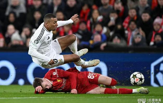 每体:姆巴佩遭肘击,皇马强烈要求听取相关VAR对话录音