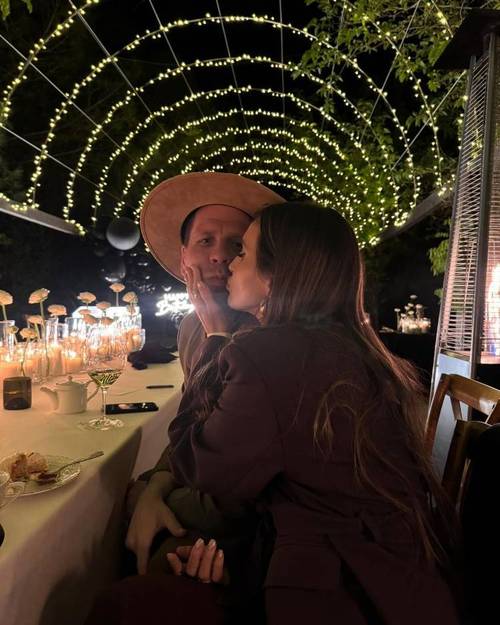 蒂亚戈迎来35岁生日，社媒晒与家人一起庆生照片