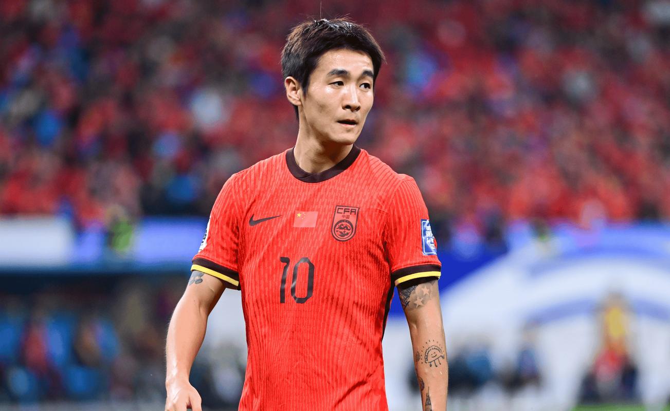 韦世豪:关键走向离不开每一个人,上半场王子铭为球队牺牲很多