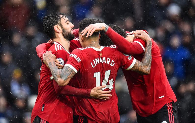 漫长等待结束!曼联发布对阵利兹联海报,达洛特单人出镜