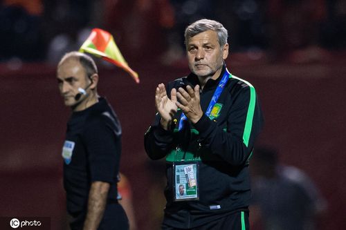 热内西奥谈父亲去世后仍随队出征：事情令人难过，但这是我该做的