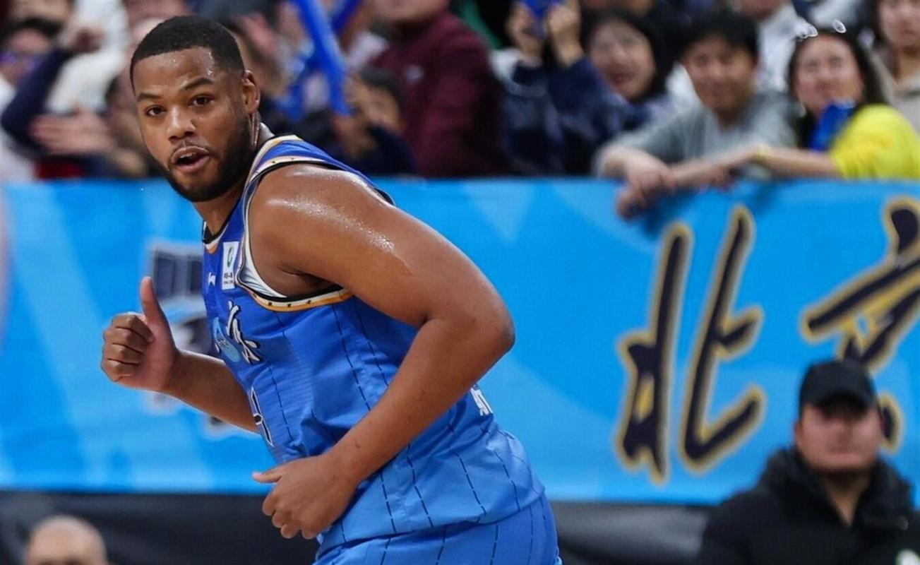 北京队已向后卫外援戴维斯开出意向合同 报价不菲