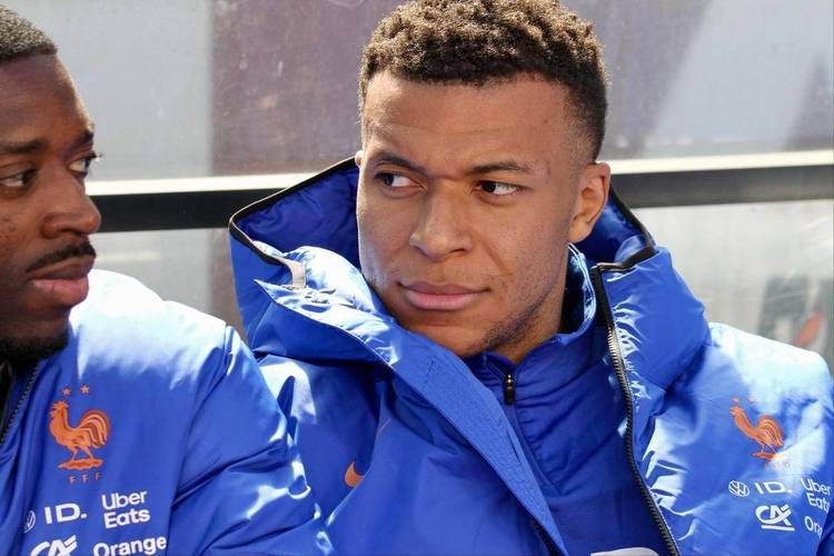 恐怖如斯!法国3套锋线组合总身价8.55亿,前锋身价前10法国占5个