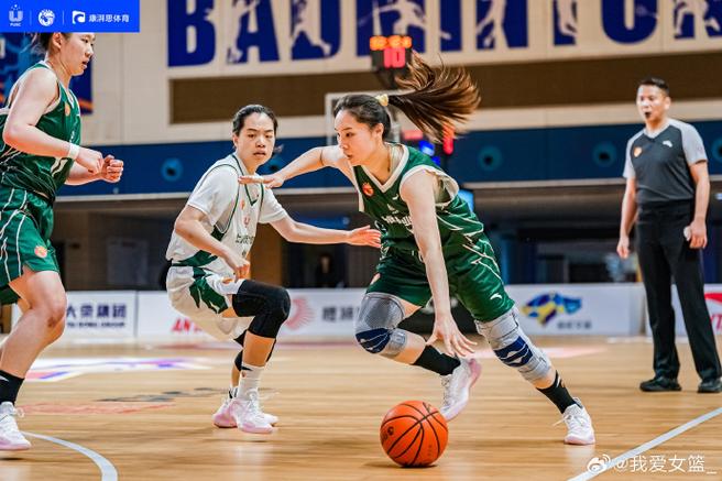 CUBAL-上海交大轻取福建师大 马天雨15+5 范文馨11分