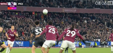 制造红牌引争议，勒温本场数据：5射2正，3次错失良机+门线救险