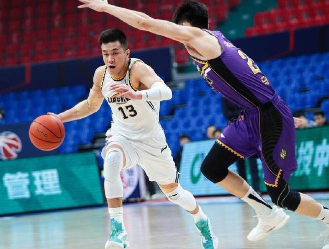 力克四川迎13连胜!郑导:我们防守强度不够 进攻端打得也很简单