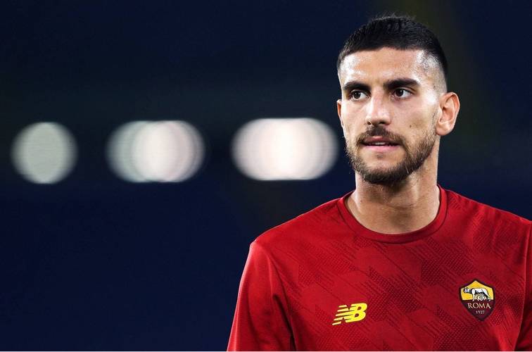 斯基拉：罗马与佩莱格里尼商谈降薪续约，球员优先考虑留队