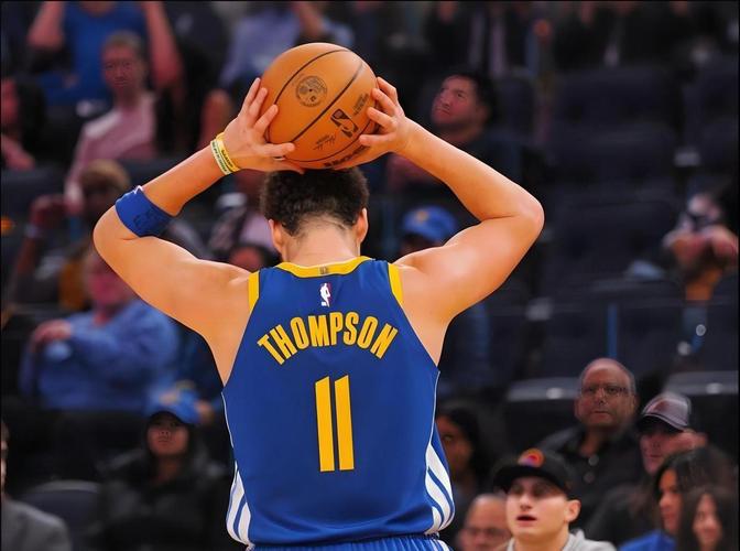 马克西:我本赛季打出生涯巅峰 一直以不同方式扛起球队