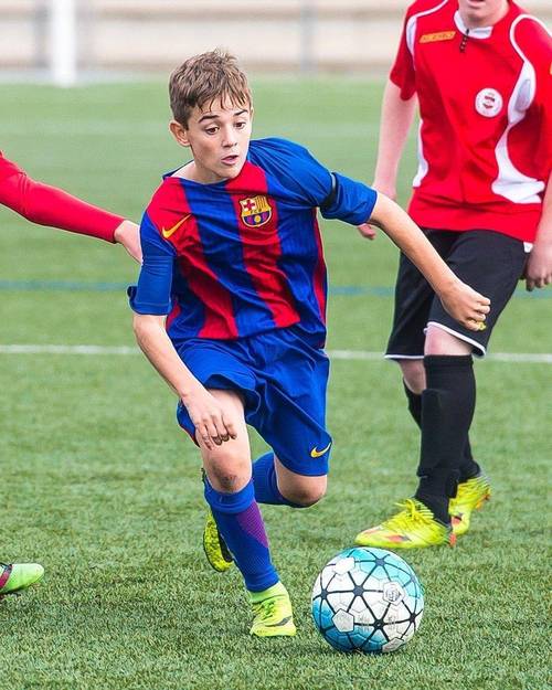 前教练回忆加维：他在争抢球时非常强硬，个子不高却进了很多头球