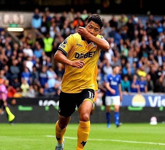 韩媒：若狼队降级黄喜灿或选择离队，今夏转会费或达1000万镑