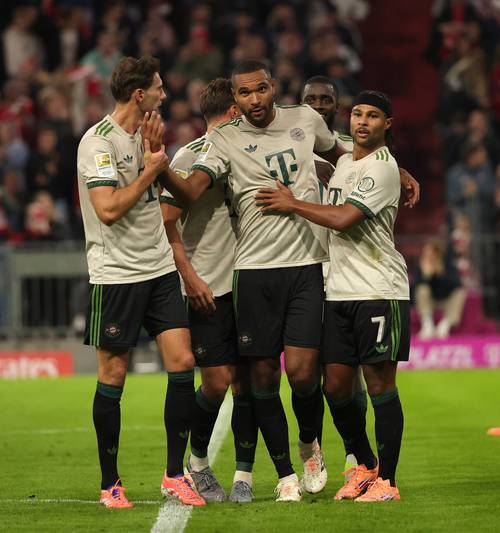 崭露头角!拜仁本赛季已有8名U19球员上演联赛首秀,创德甲纪录